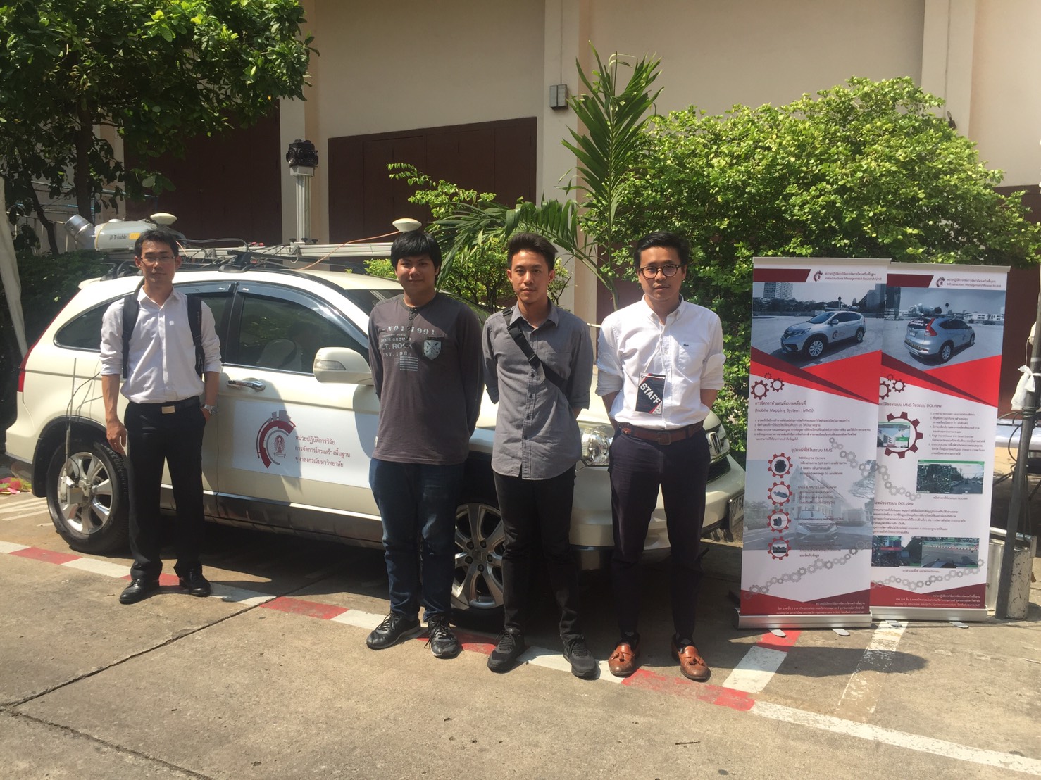 Infrastructure Management Research Unit presents its Mobile Mapping System at the 17th Engineering Academic Exhibition (NITAD 17)